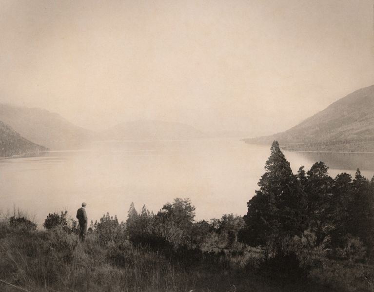 File:Photo of Lake Esbinge.jpg