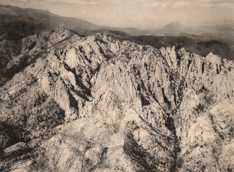 File:Mount Dombortisé.jpg